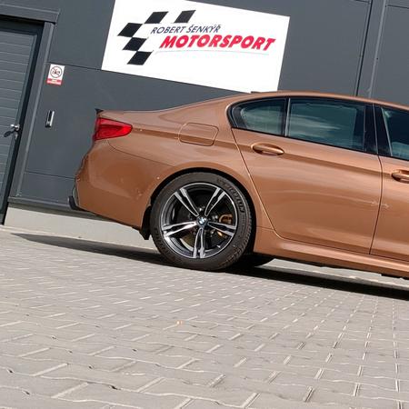 M5 F90 a lehký tuning tohoto sportovního power...