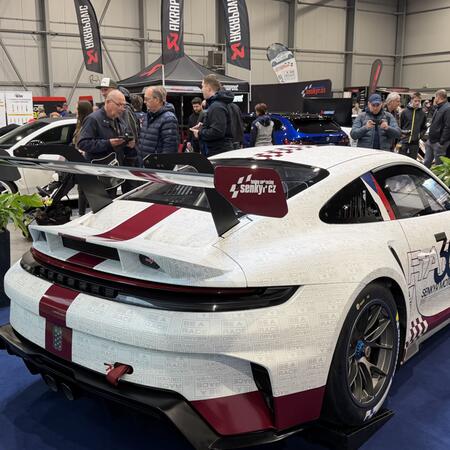 Závodní Porsche 911 (992.2) GT3 Cup odhaleno