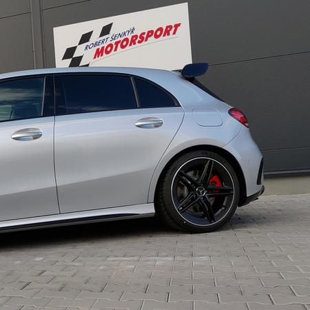 Dnes Mercedes-AMG A45 S a Akrapovič Evolution Line.
•••
Titanový...