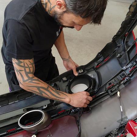 Instalace koncového dílu Akrapovič Slip-On...