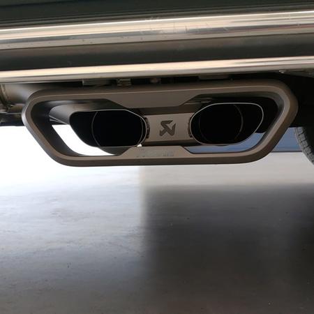 Dnes Instalace Akrapovič Evolution Line na Mercedes-AMG...