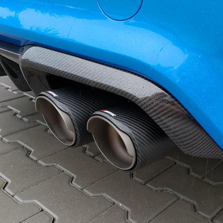Instalace homologovaného výfuku Slip-On od @akrapovic.czsk na toto krásné BMW M2 CS. Systém je doplněný o Sound...
