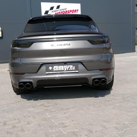 Coupé GTS Porsche Cayenne Coupé GTS a výfukový...