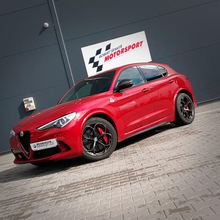 Alfa Romeo Stelvio Quadrifoglio - elektronicky řízený...