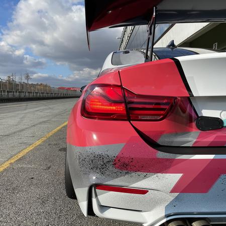 M4 GT4 Masterpiece Design a dnešní rollout - díky...