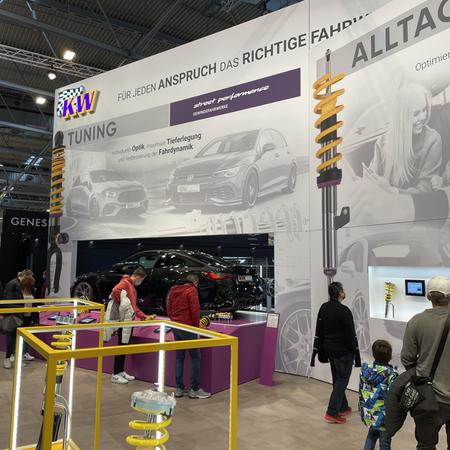 Expozice KW Suspension, ST Suspension a BBS na Motorshow Essen...