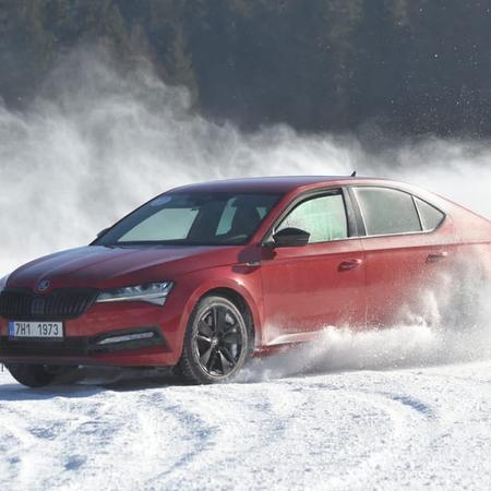 Snowdriving Experience 2022 ☀️❄️ - den č.6 je u konce 🏁
Ideální...