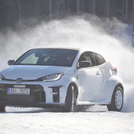 Snowdriving Experience 2022 ☀️❄️ - den č.6 je u konce 🏁
Ideální...