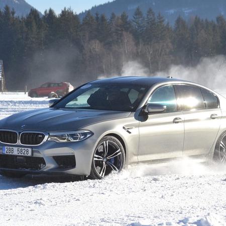 Snowdriving Experience 2022 ☀️❄️ - den č.6 je u konce 🏁
Ideální...