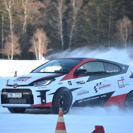 Snowdriving Experience 2022 ☀️❄️ - den č.12🏁
Firemní termín...