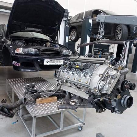 Jarní sezóna se bliží a my dokončujeme jeden projekt za druhým. Hotová je nyní i další velká revize motoru S54 B32 pro BMW M3 E46. Výměna točícich se komponentů...