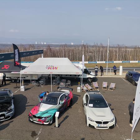 BMW ///M Day včera, v pátek 18.3. na autodromu v Mostě.
•••
Šenkýř...