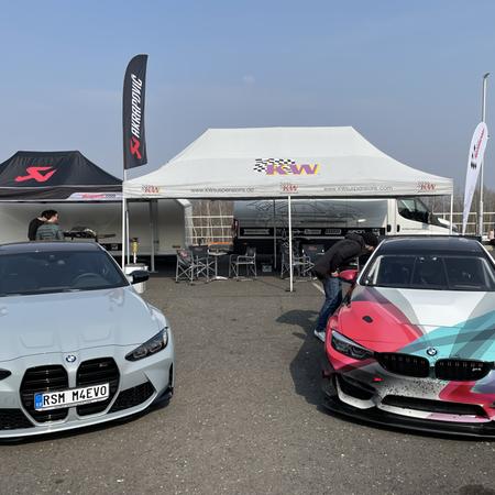 BMW ///M Day včera, v pátek 18.3. na autodromu v Mostě.
•••
Šenkýř...