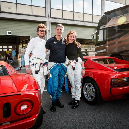 Ford GT40 a Ferrari Testarossa - dvě legendy na trackday akci...