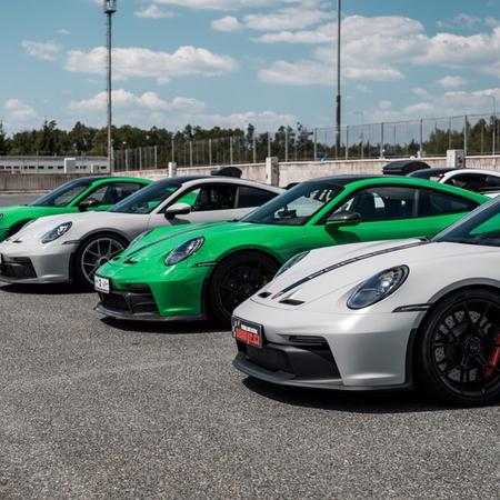 Porsche 992 corner” na trackday akci Šenkýř Motorsport v Brně...