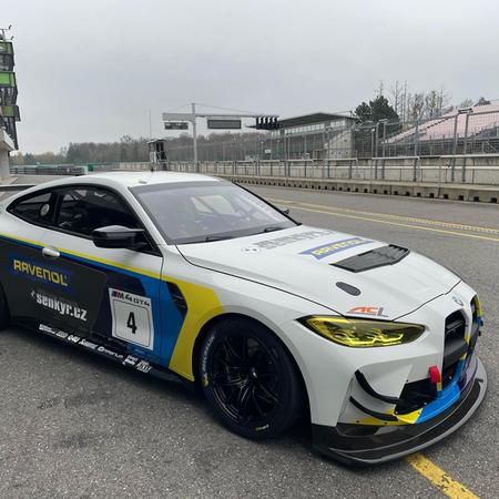 Naše nové BMW M4 GT4 (G82) je ready to go ✅
Tohle je nejnovější...