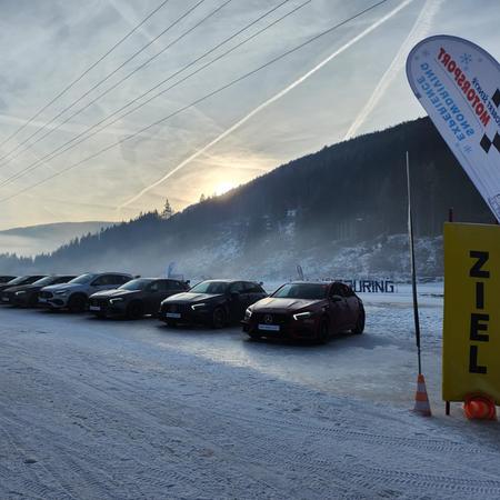 Snowdriving Experience 2023 ☀️❄️
Den čislo 1 ze 14 je za námi....