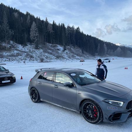 Snowdriving Experience 2023 ☀️❄️
Den 2 a 3 jsou pomalu za námi!...