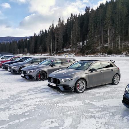 Snowdriving Experience 2023 ☀️❄️
Den 6 je u konce, skupiny @mercedeszlin...