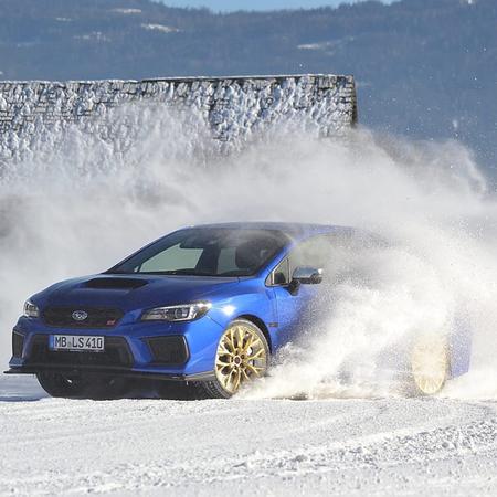 Jako tradičně organizujeme i tuto zimu náš oblíbený “Snowdriving...