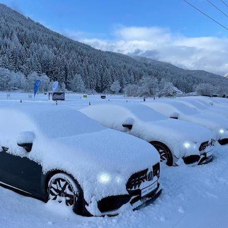 Snowdriving Experience 2023 ☀️❄️
Den 10-11 a další skupina už...