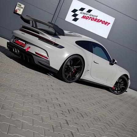 Další instalace Akrapovič pro Porsche 911 GT3, tenhle výfuk máme...