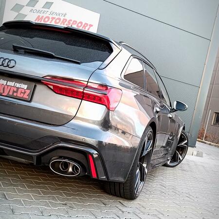 Instalace výfuku Akrapovič Evolution Line (Titanium) do Audi...