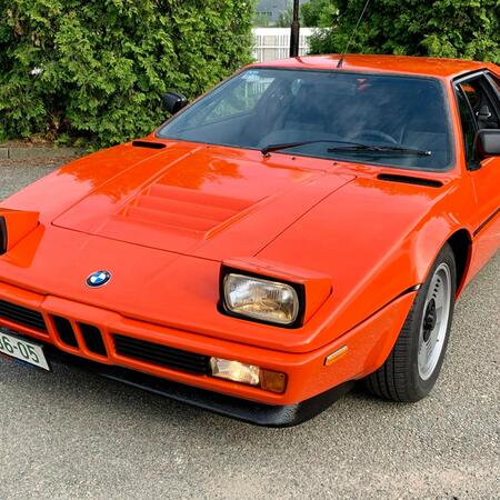 ‼️ Potvrzeno ‼️ BMW M1 (1981) Moc se těšíme…..mezi vozy na úterní...