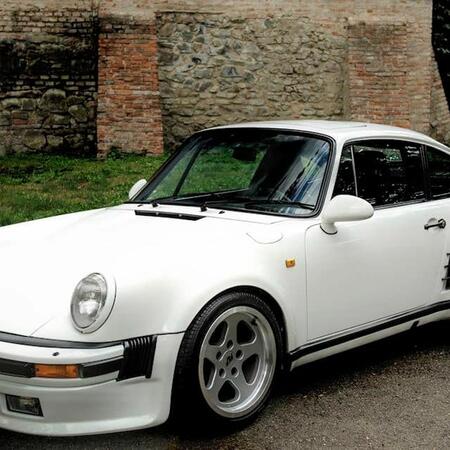 Porsche 930 Turbo S (1987) Opravdový unikát mezi přihlášenými...