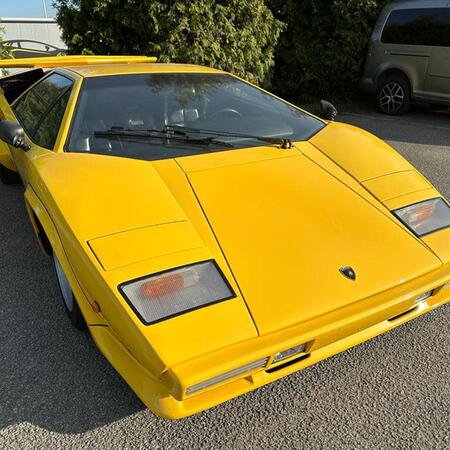 Lamborghini Countach LP400S Automotodrom Brno Youngtimer &...