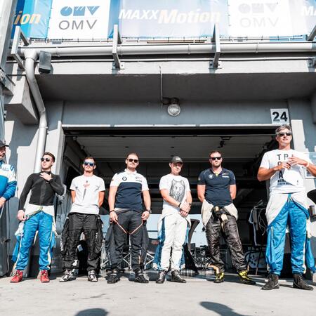 Trenéři - nedílná součást trackday akci Šenkýř Motorsport. Tohle...