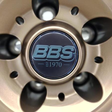 BBS CI-R, velmi oblíbený produkt tohoto tradičního výrobce, námi vyzkoušeno pro každodenní silnici i trackday.  Standartně v barvě platinum silver, satin...