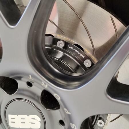 Přestavba BMW M3 E92 Coupé v podání @senkyrmotorsport. Motor...