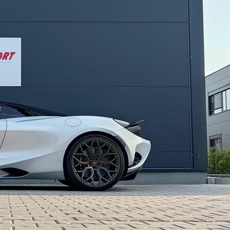 Laděný výfuk NOVITEC ‘Race’ pro McLaren 750S Spider jsme...