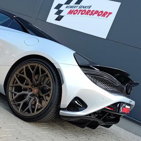Laděný výfuk NOVITEC ‘Race’ pro McLaren 750S Spider jsme...