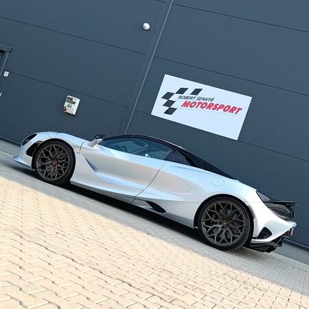Laděný výfuk NOVITEC ‘Race’ pro McLaren 750S Spider jsme...