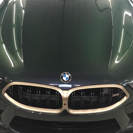 BMW M8 F92 Aurora Diamond Green a změna barvy z lesku na mat...