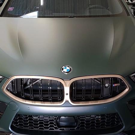 BMW M8 F92 Aurora Diamond Green a změna barvy z lesku na mat...