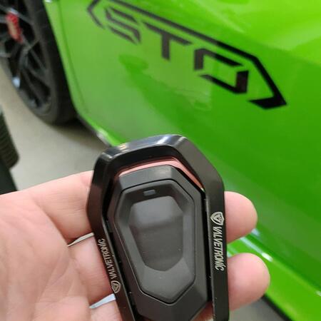 Majitel krásného Lamborghini Huracán STO nás požádal o pomoc...