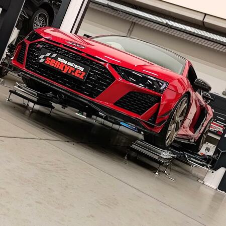 V rámci rozsáhlejšího projektu jsme do Audi R8 V10 instalovali...