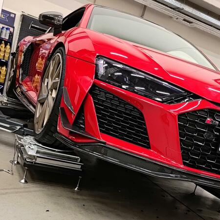 V rámci rozsáhlejšího projektu jsme do Audi R8 V10 instalovali...