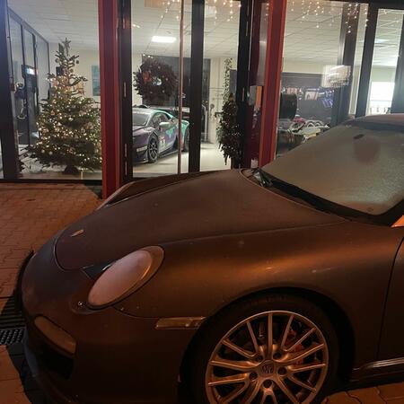 🎄 Vánoce v Šenkýř Motorsport 🎄 Přijeďte se podívat, máme...