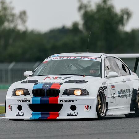 Poptávka po atraktivních závodních youngtimerech neustále...