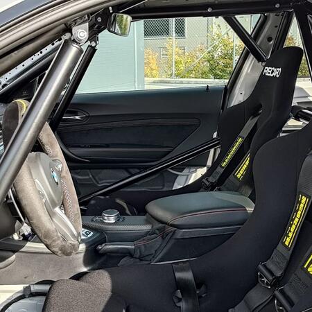 Velmi rychlých BMW M2 Trackday Evo (F87) vzniklo v Šenkýř...