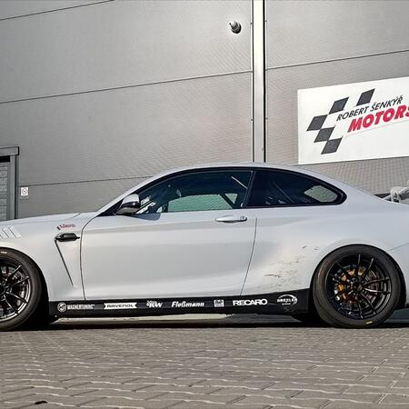 Velmi rychlých BMW M2 Trackday Evo (F87) vzniklo v Šenkýř...