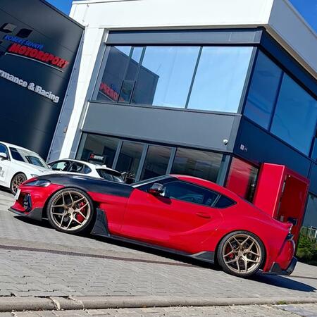 U krásného projektu Toyota Supra 3,0, který je velkým koníčkem...