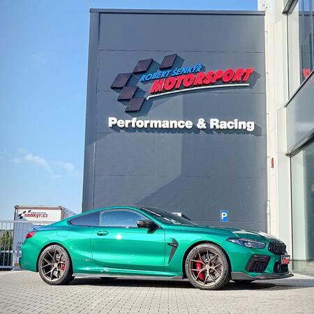 Jedno z posledních kupé BMW M8 dodaných do ČR si přál jeho...