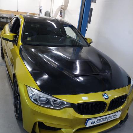 Karbonová kapota GTS style pro BMW M4 F82. Úspora hmotnosti,...