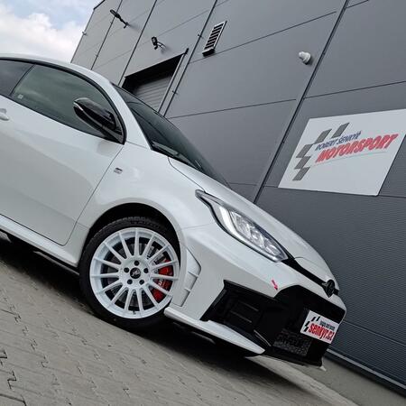 Na faceliftovanou Toyotu GR Yaris jsme instalovali extrémně...