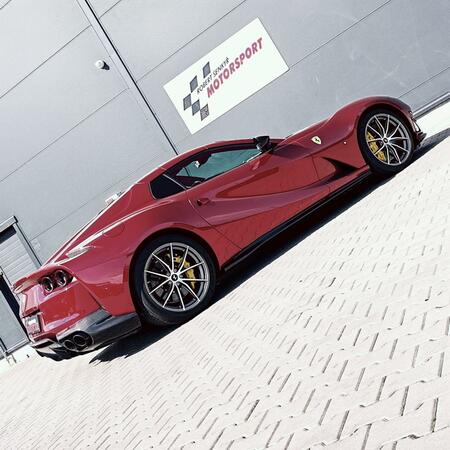 Instalace výfuku Novitec do Ferrari 812 GTS. Sounds gooood!🎼...
